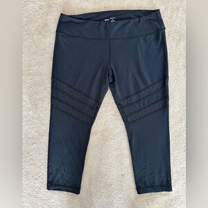 Tonic Black Leggings with Mesh Accents